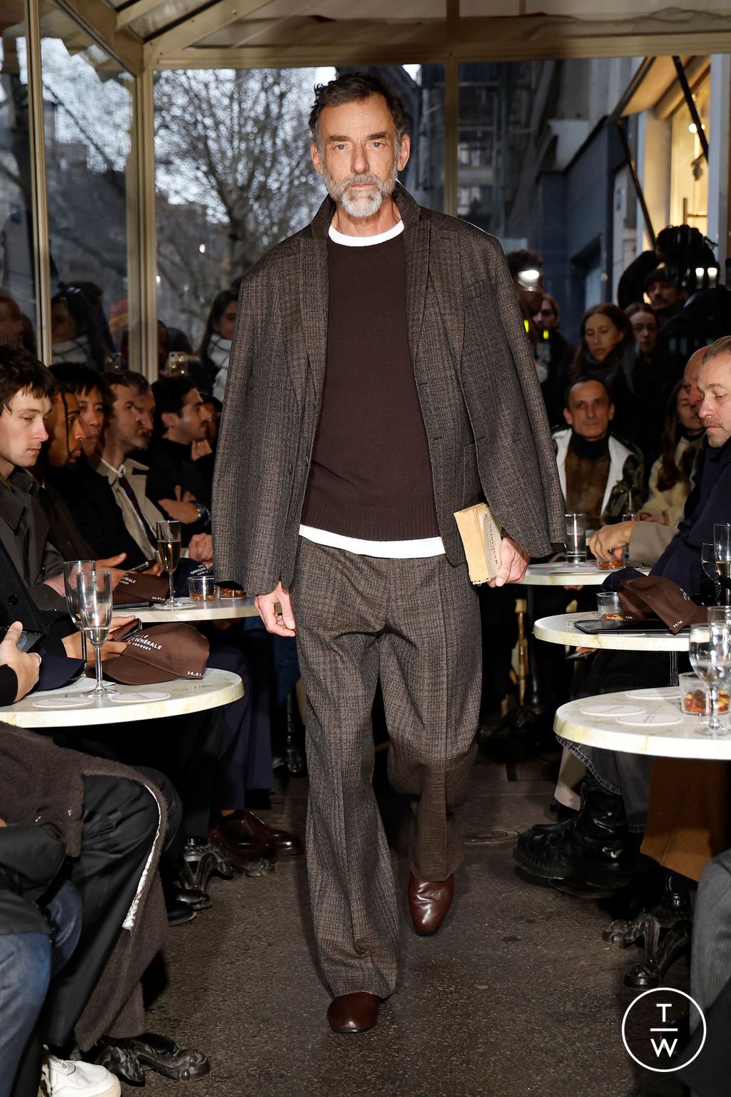 Fashion Week Paris Fall/Winter 2025 look 25 de la collection Officine Générale menswear