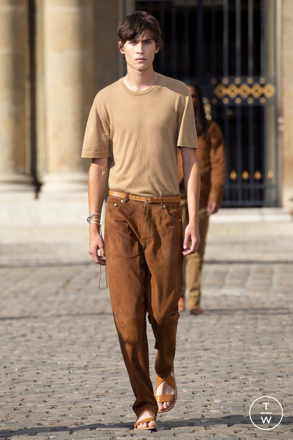 Fashion Week Paris Spring/Summer 2023 look 13 from the Officine Générale collection 男装