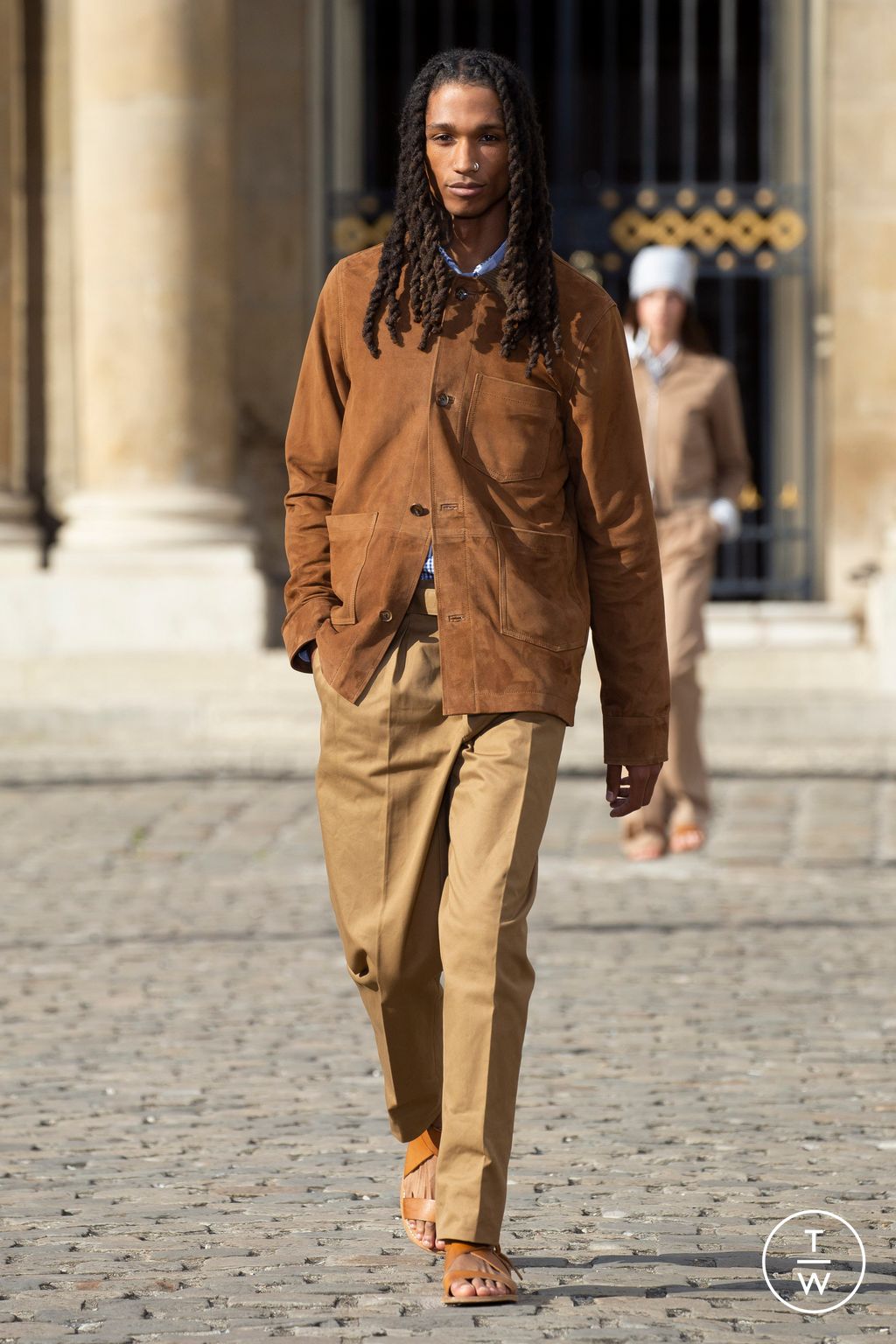 Fashion Week Paris Spring/Summer 2023 look 14 from the Officine Générale collection 男装