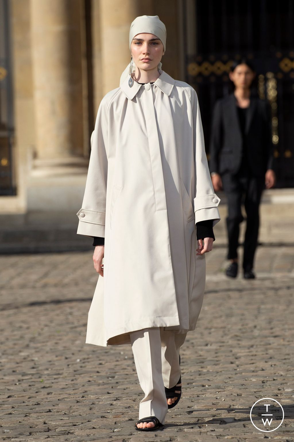 Fashion Week Paris Spring/Summer 2023 look 52 from the Officine Générale collection menswear
