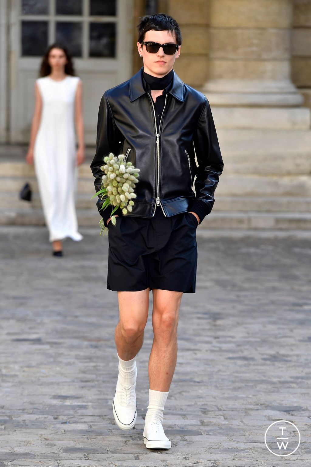 Fashion Week Paris Spring/Summer 2024 look 10 from the Officine Générale collection menswear