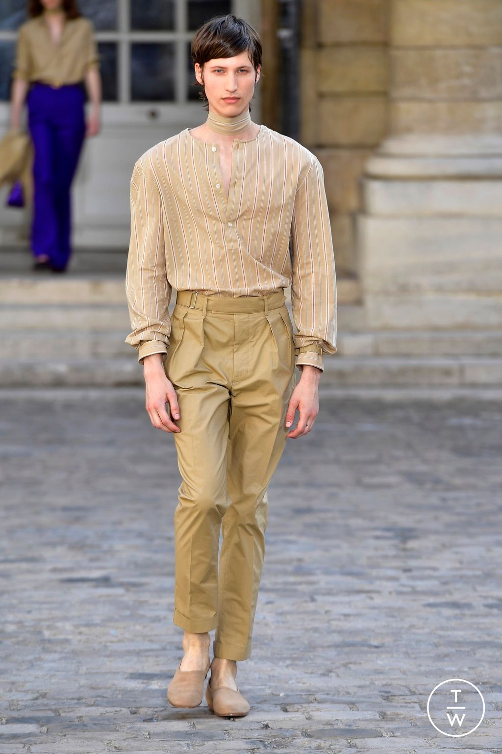 Fashion Week Paris Spring/Summer 2024 look 14 from the Officine Générale collection menswear