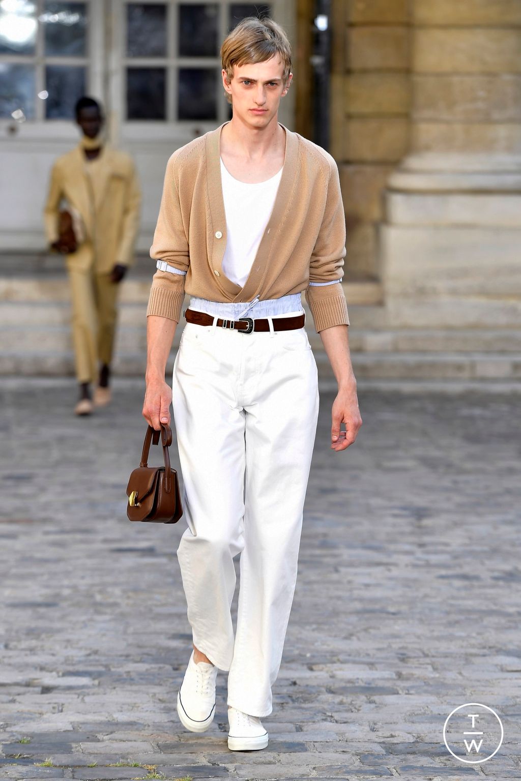 Fashion Week Paris Spring/Summer 2024 look 22 from the Officine Générale collection menswear