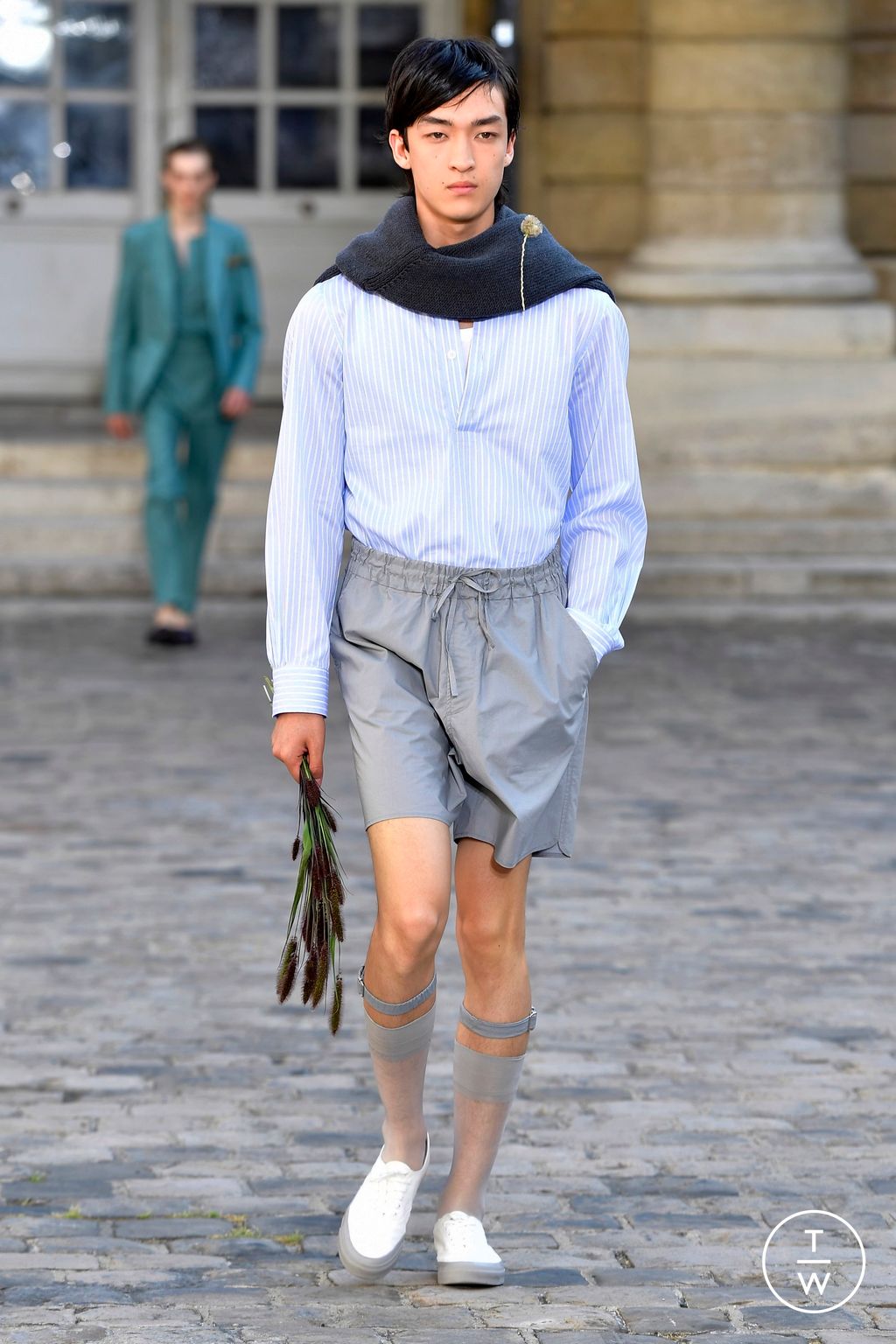 Fashion Week Paris Spring/Summer 2024 look 26 from the Officine Générale collection menswear
