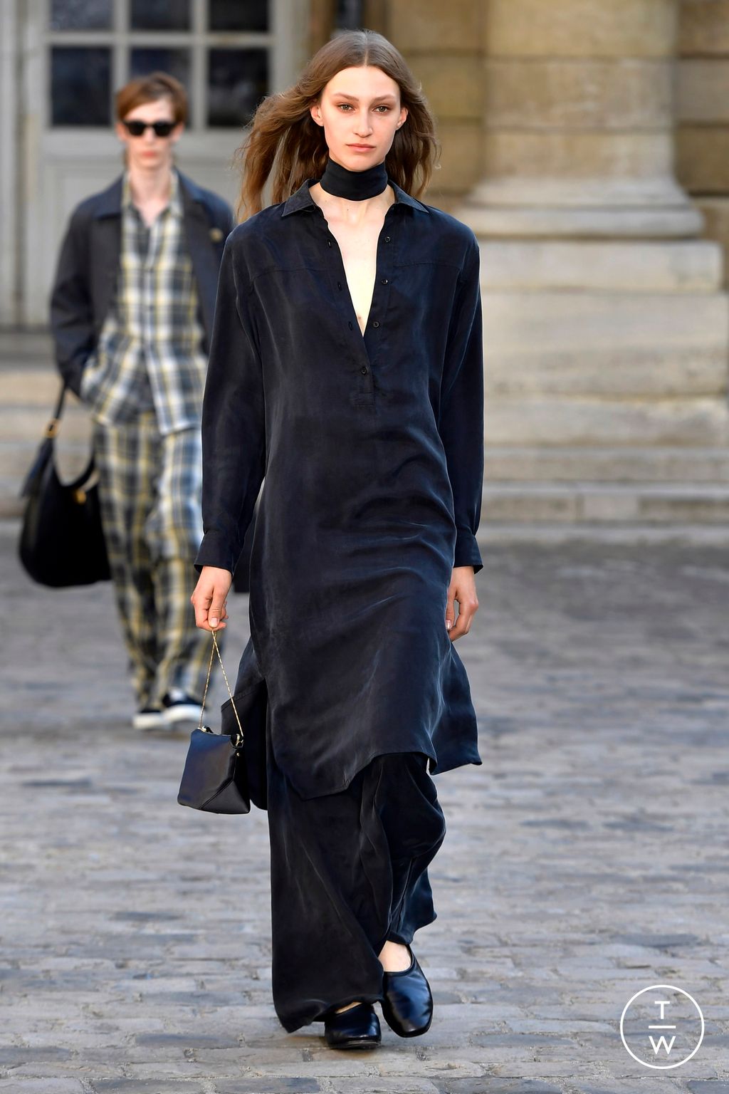 Fashion Week Paris Spring/Summer 2024 look 36 from the Officine Générale collection 男装