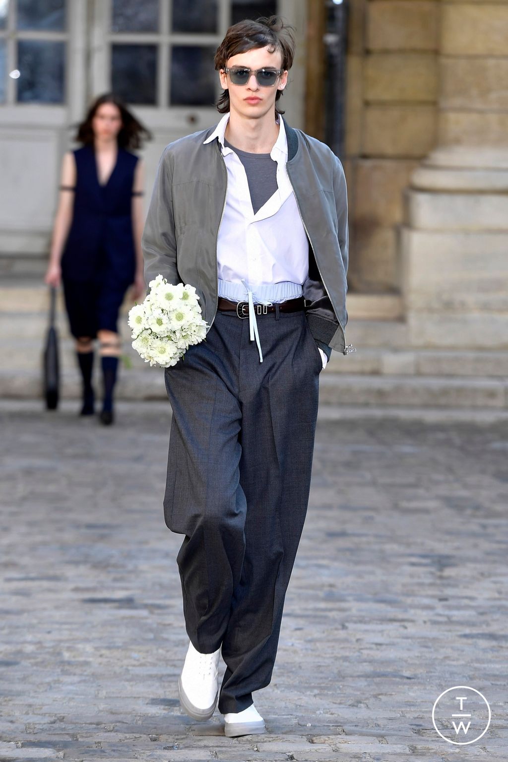 Fashion Week Paris Spring/Summer 2024 look 38 from the Officine Générale collection 男装