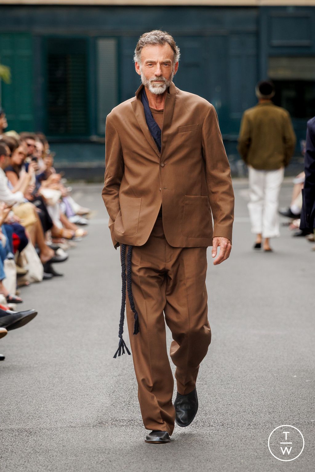Fashion Week Paris Spring/Summer 2026 look 14 from the Officine Générale collection menswear