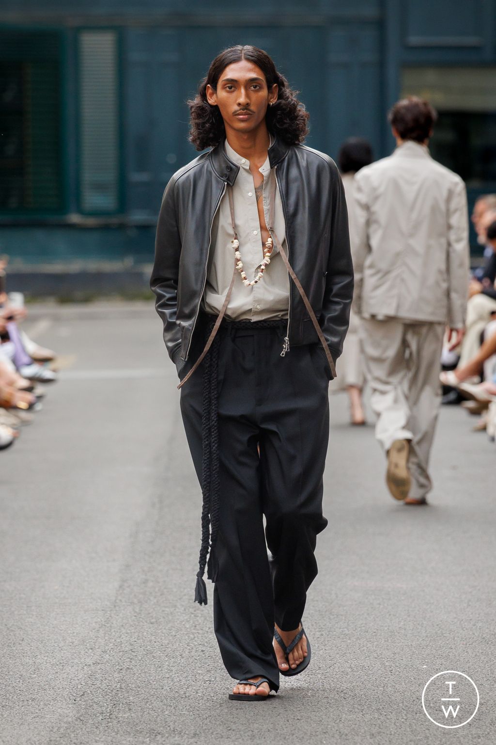 Fashion Week Paris Spring/Summer 2026 look 27 from the Officine Générale collection menswear