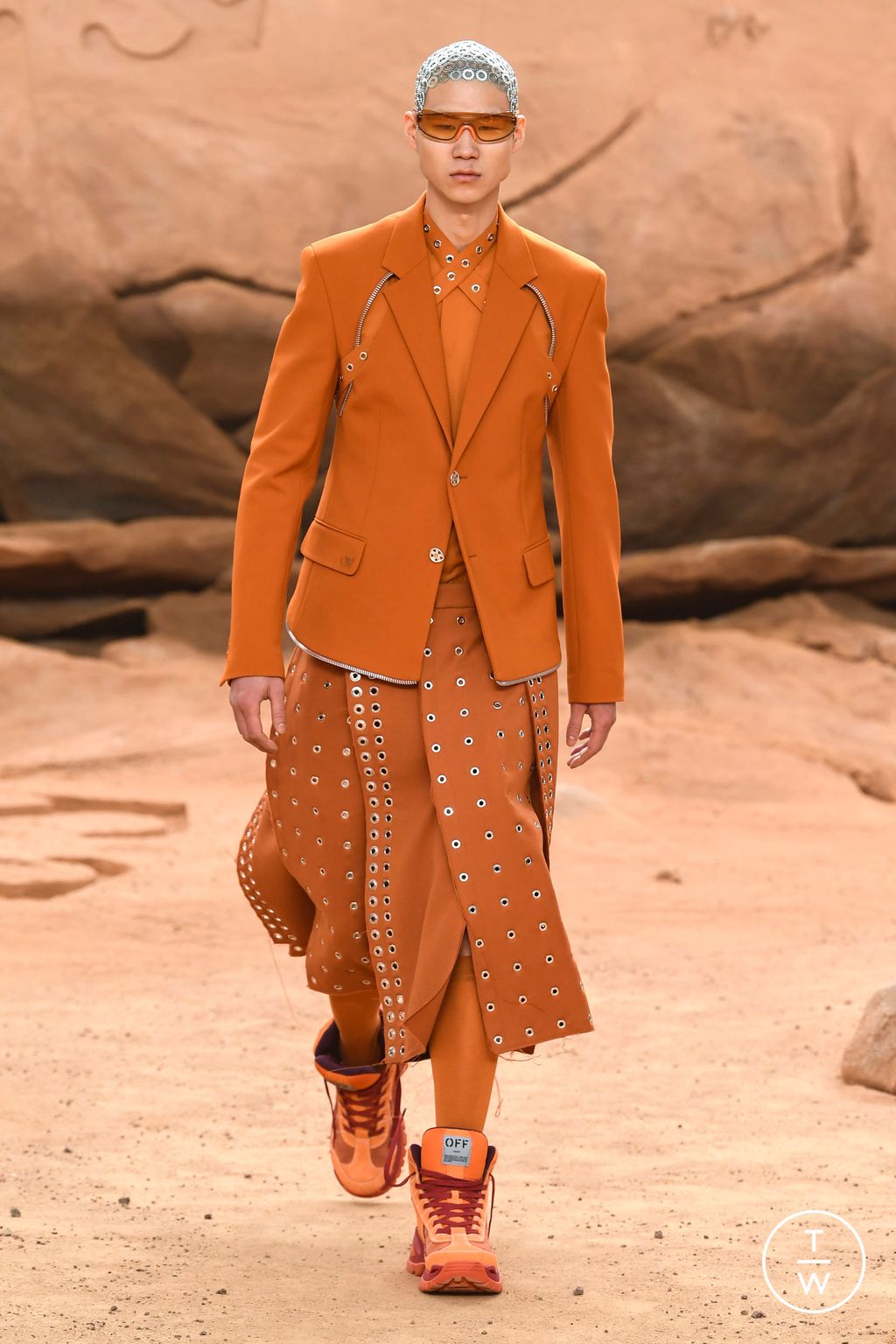 Fashion Week Paris Fall/Winter 2023 look 8 from the Off-White collection womenswear