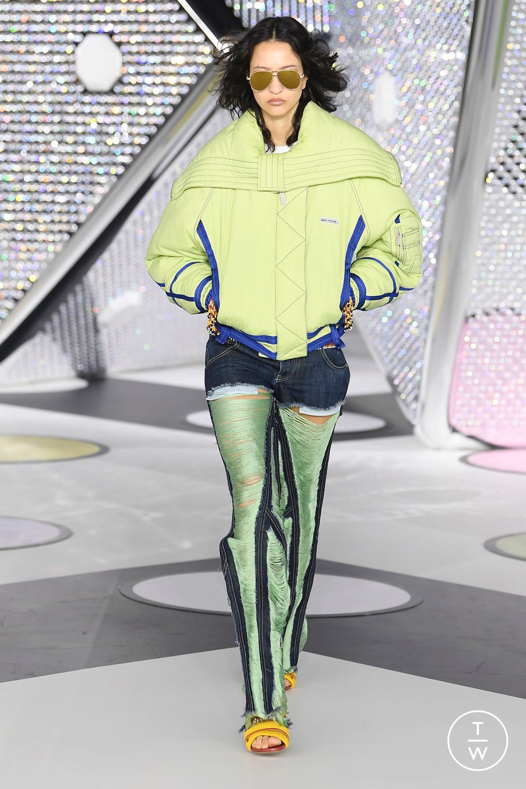 Fashion Week Paris Fall/Winter 2024 look 7 from the Off-White collection womenswear