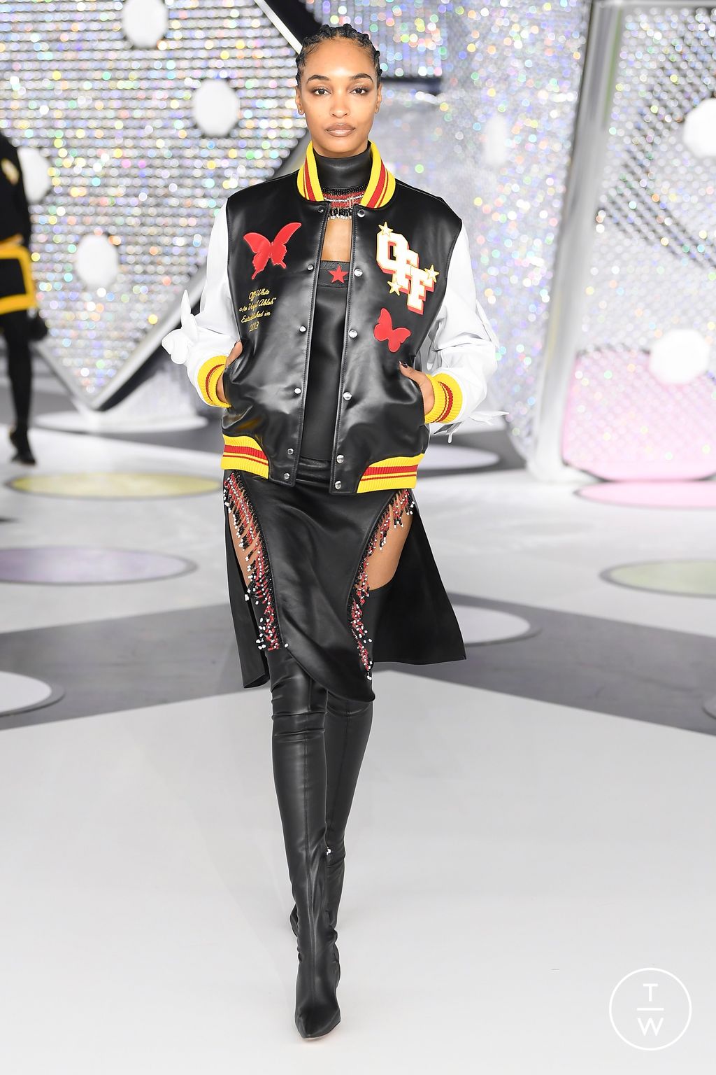 Fashion Week Paris Fall/Winter 2024 look 23 from the Off-White collection 女装