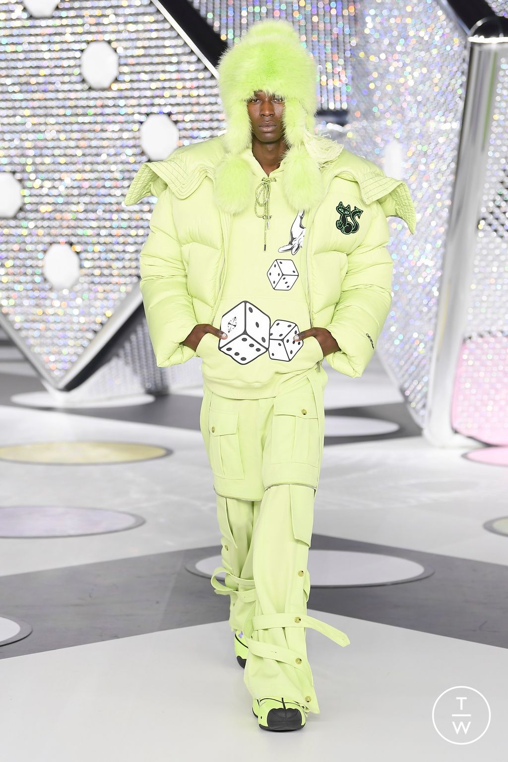 Fashion Week Paris Fall/Winter 2024 look 40 from the Off-White collection womenswear