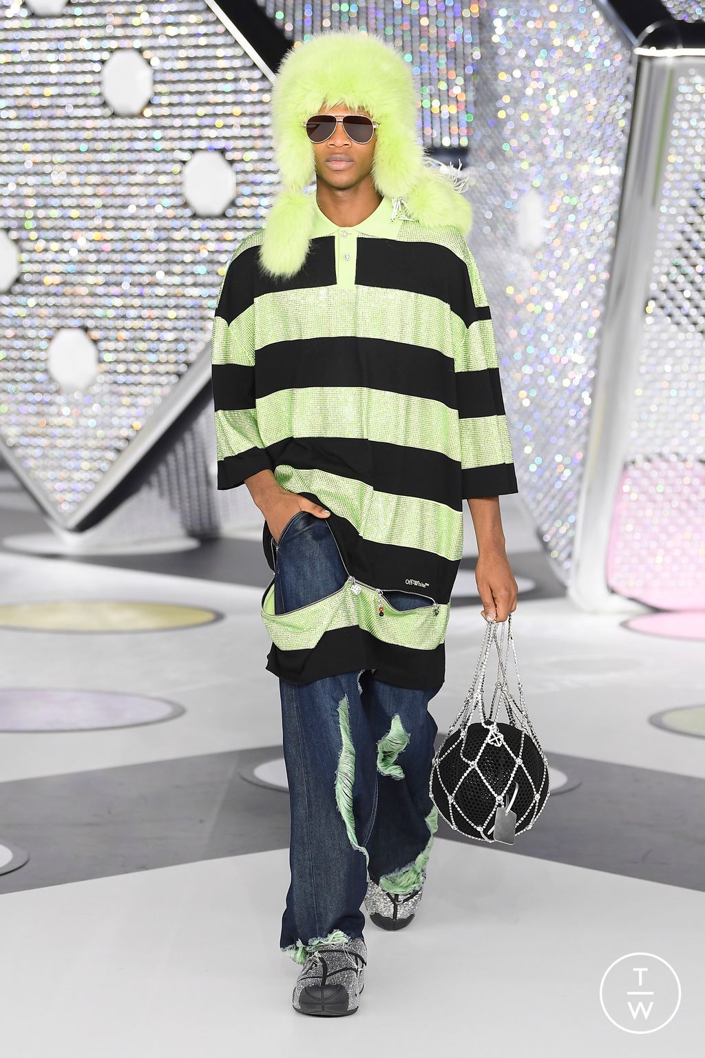 Fashion Week Paris Fall/Winter 2024 look 45 from the Off-White collection womenswear