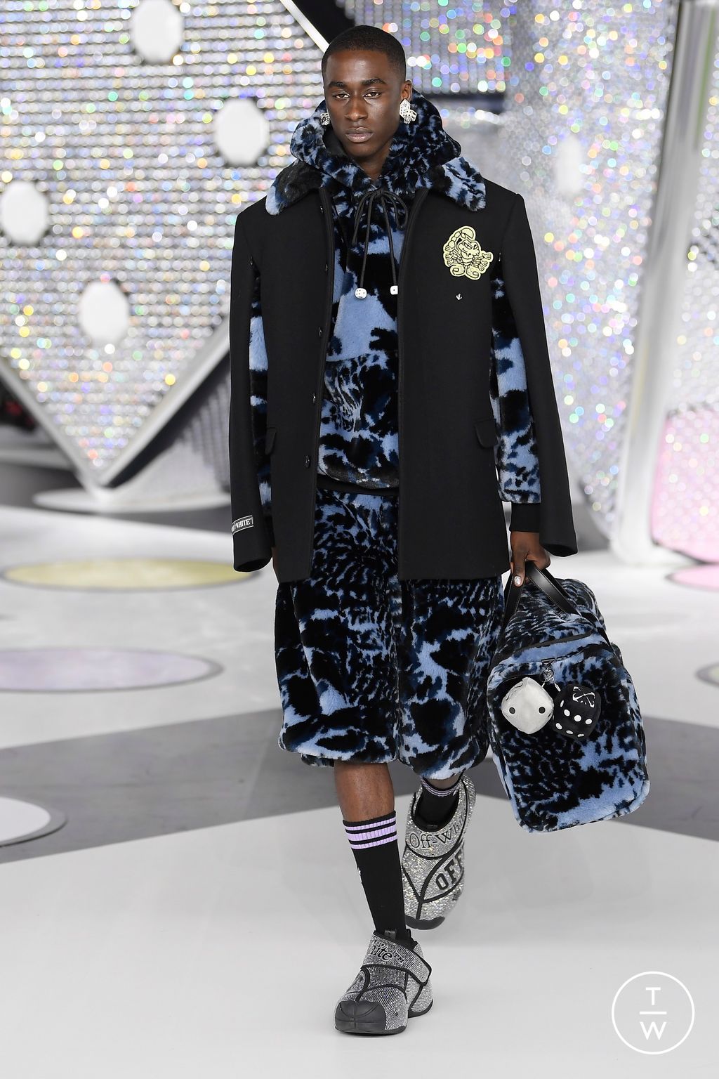 Fashion Week Paris Fall/Winter 2024 look 48 from the Off-White collection 女装