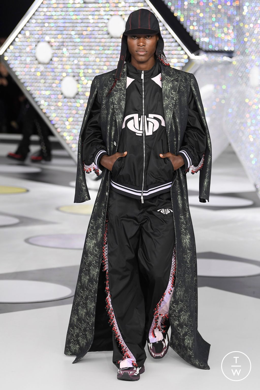 Fashion Week Paris Fall/Winter 2024 look 50 from the Off-White collection 女装