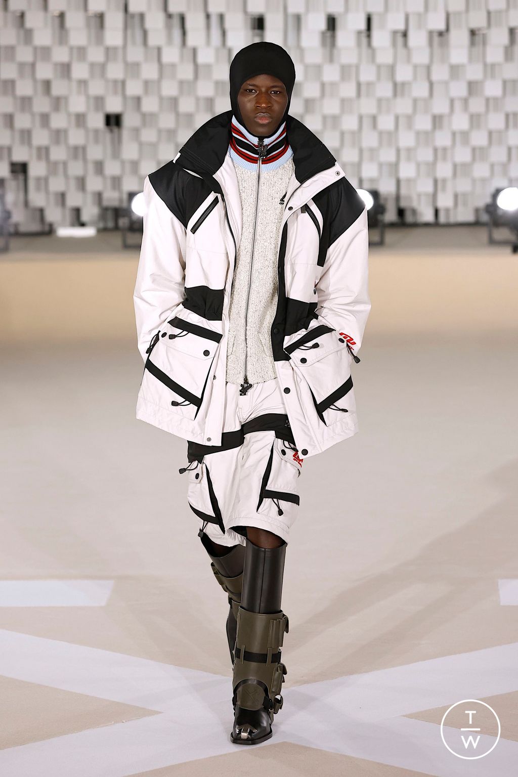Fashion Week Paris Fall/Winter 2025 look 19 from the Off-White collection womenswear