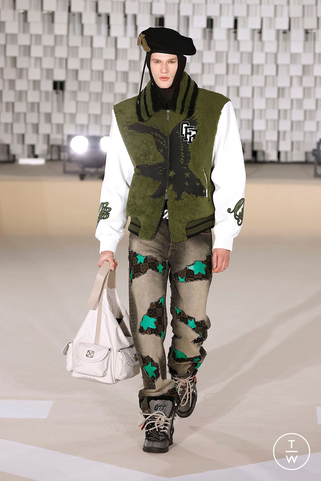 Fashion Week Paris Fall/Winter 2025 look 33 from the Off-White collection womenswear