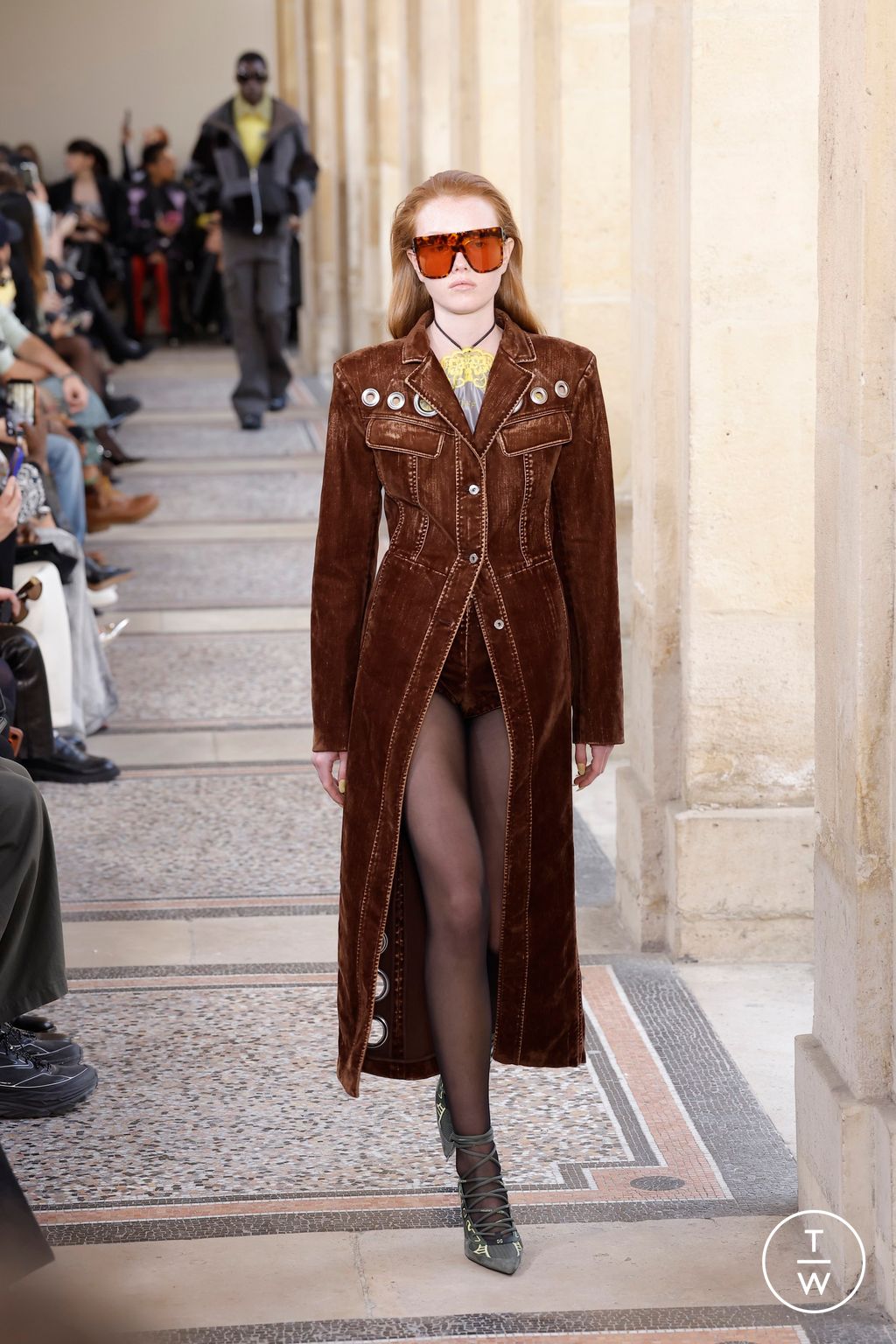 Fashion Week Paris Fall/Winter 2026 look 13 from the Off-White collection womenswear