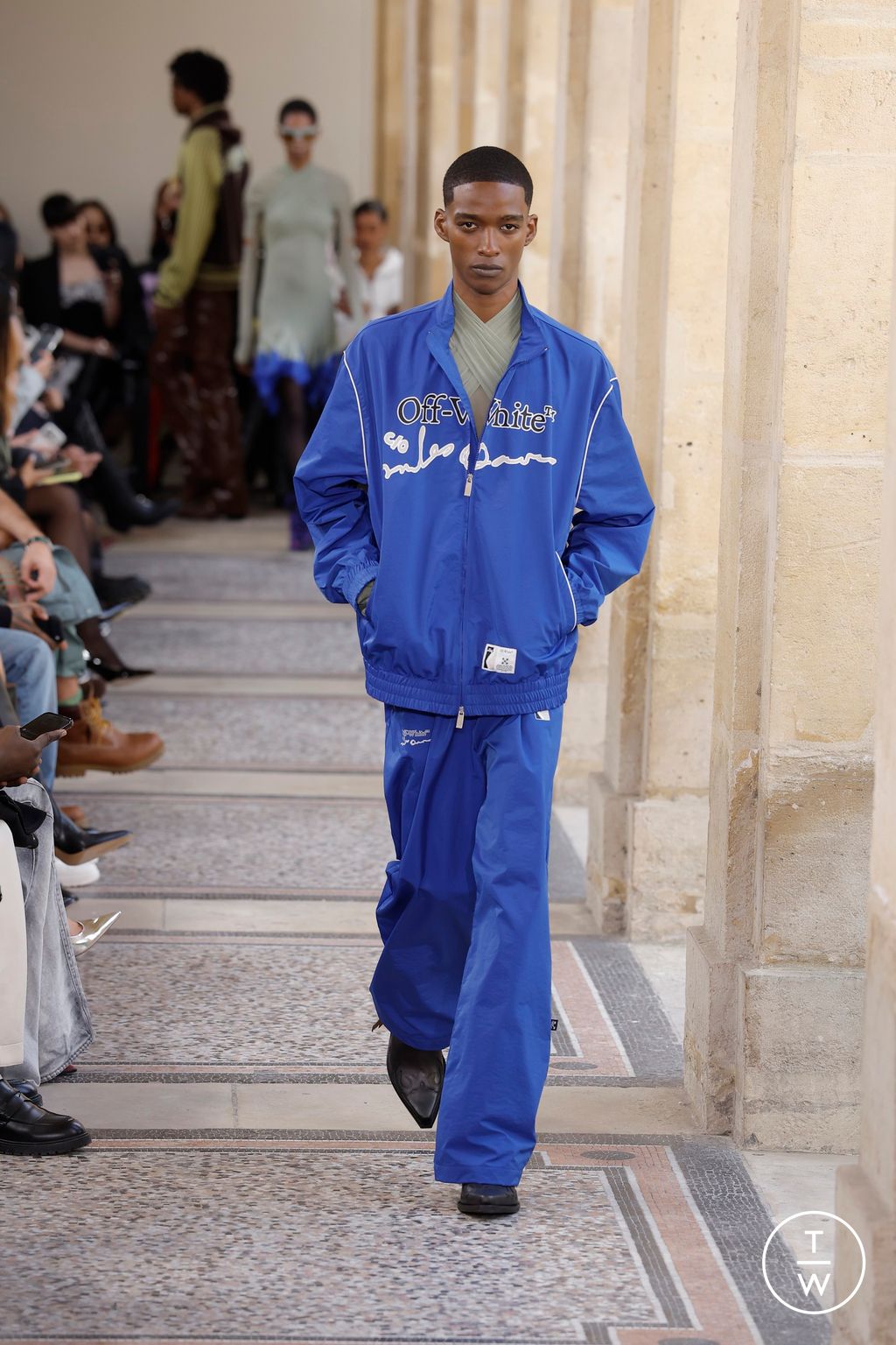 Fashion Week Paris Fall/Winter 2026 look 20 from the Off-White collection womenswear