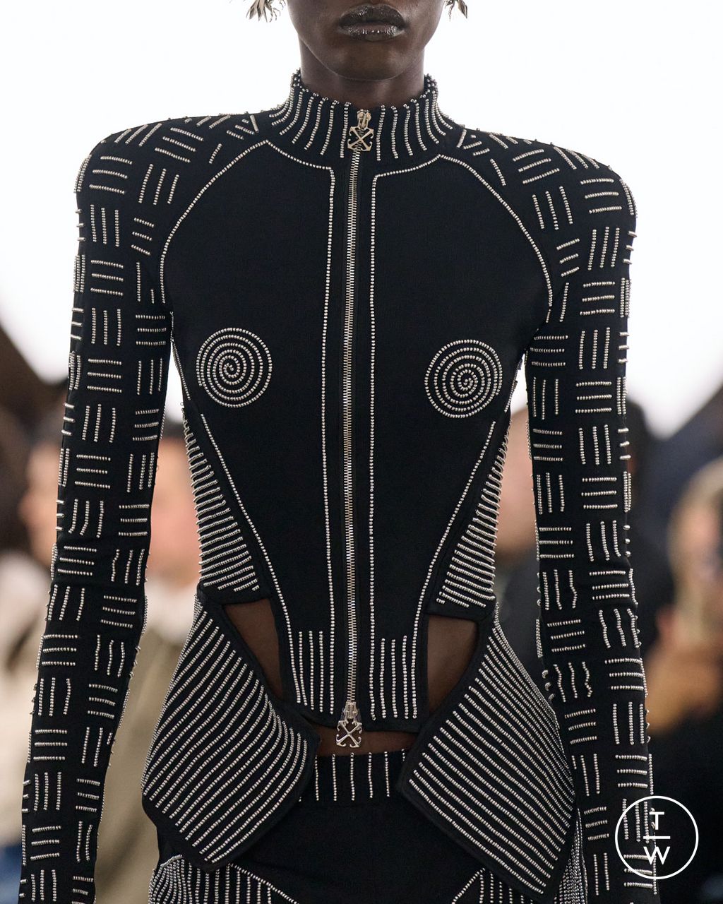 Fashion Week Paris Fall/Winter 2025 look 51 from the Off-White collection 女装配饰