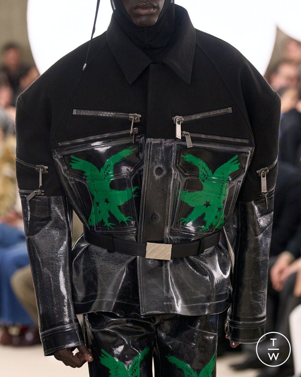 Fashion Week Paris Fall/Winter 2025 look 55 from the Off-White collection 女装配饰