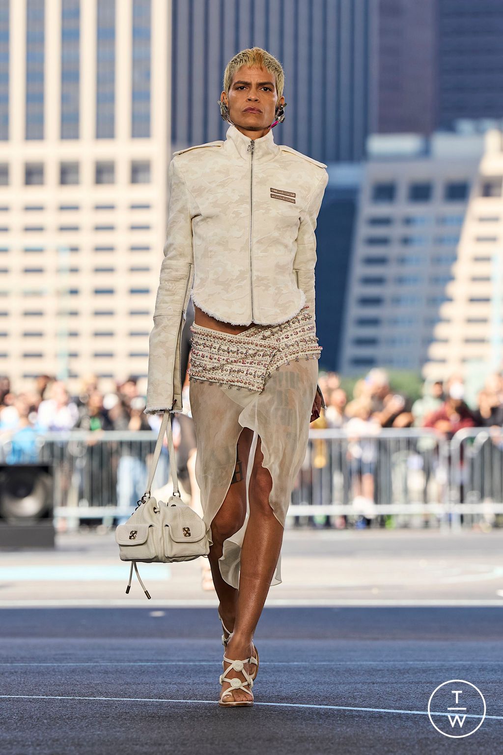 Fashion Week New York Spring/Summer 2025 look 13 from the Off-White collection womenswear