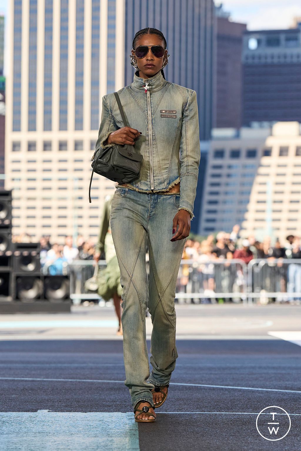 Fashion Week New York Spring-Summer 2025 look 29 from the Off-White collection womenswear