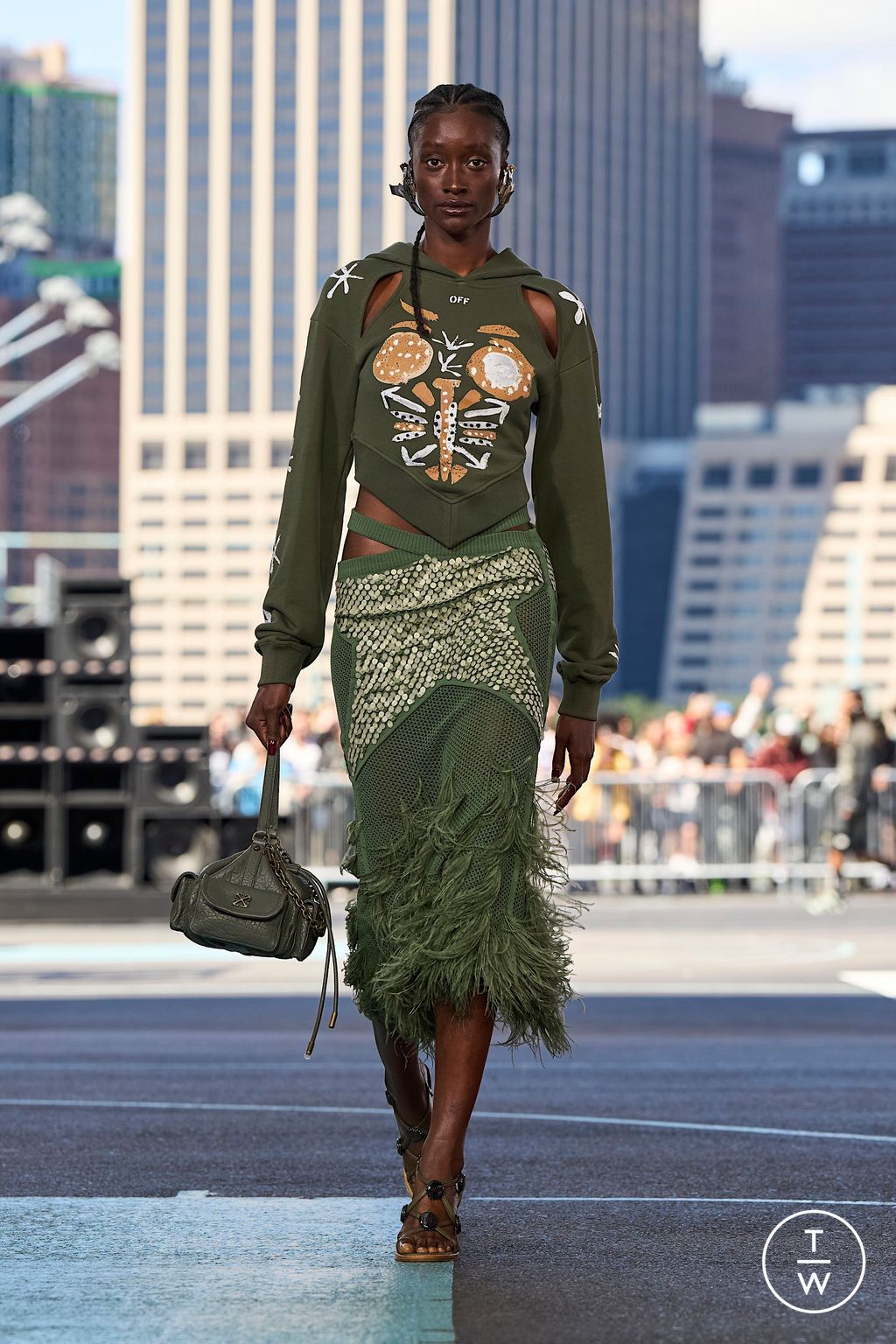 Fashion Week New York Spring/Summer 2025 look 30 from the Off-White collection womenswear