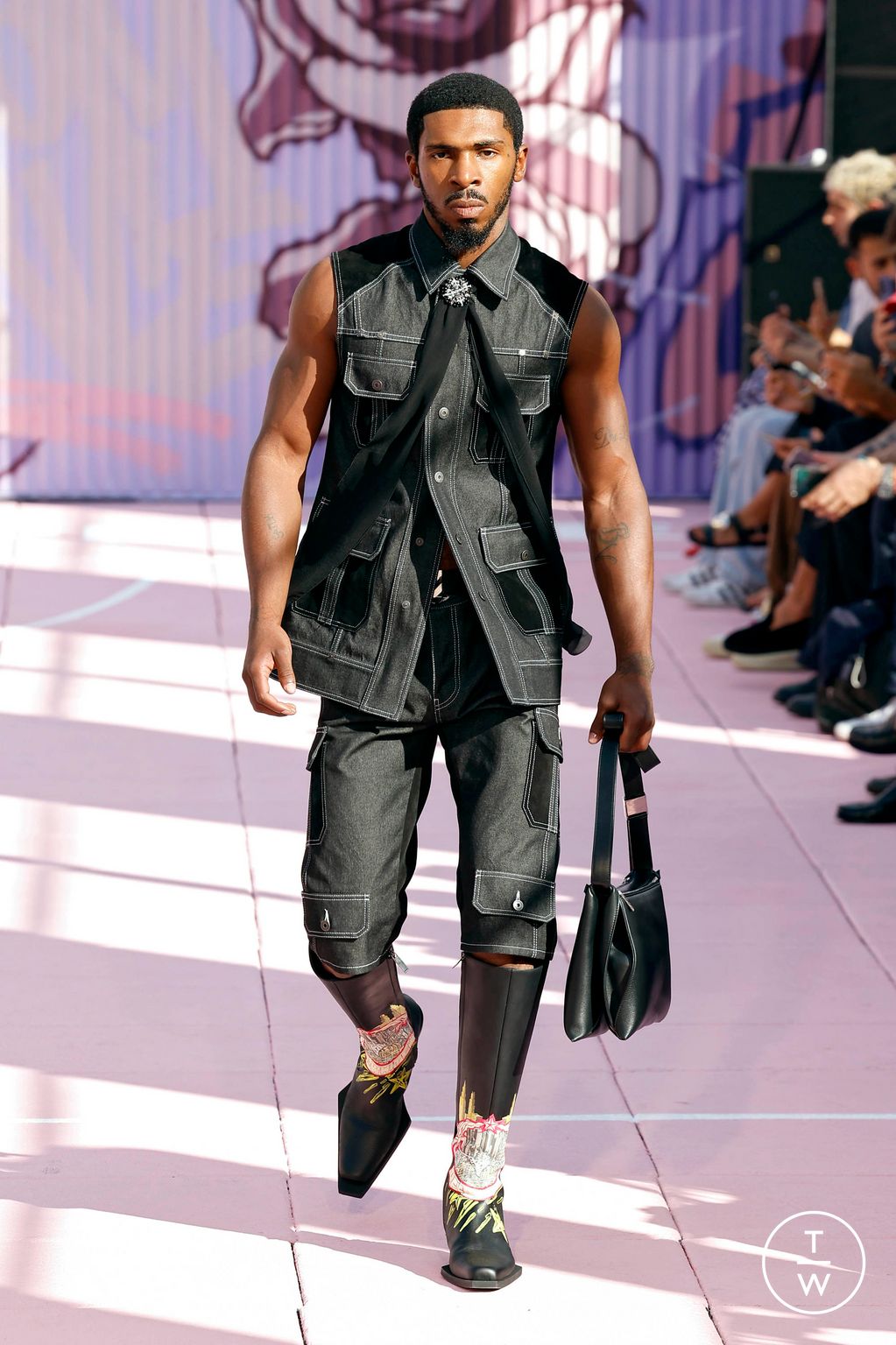 Fashion Week New York Spring/Summer 2026 look 4 from the Off-White collection womenswear