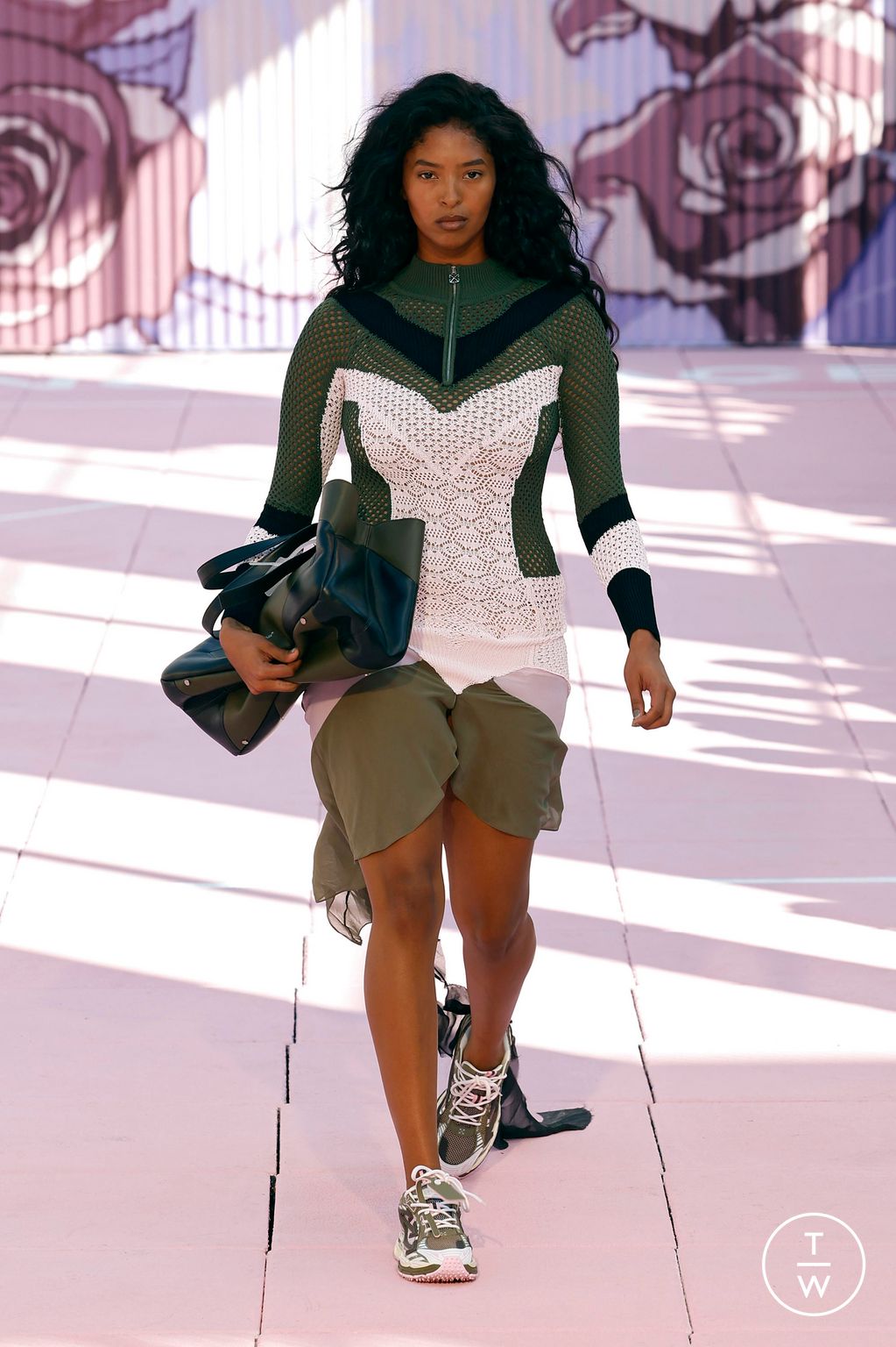 Fashion Week New York Spring/Summer 2026 look 23 from the Off-White collection 女装