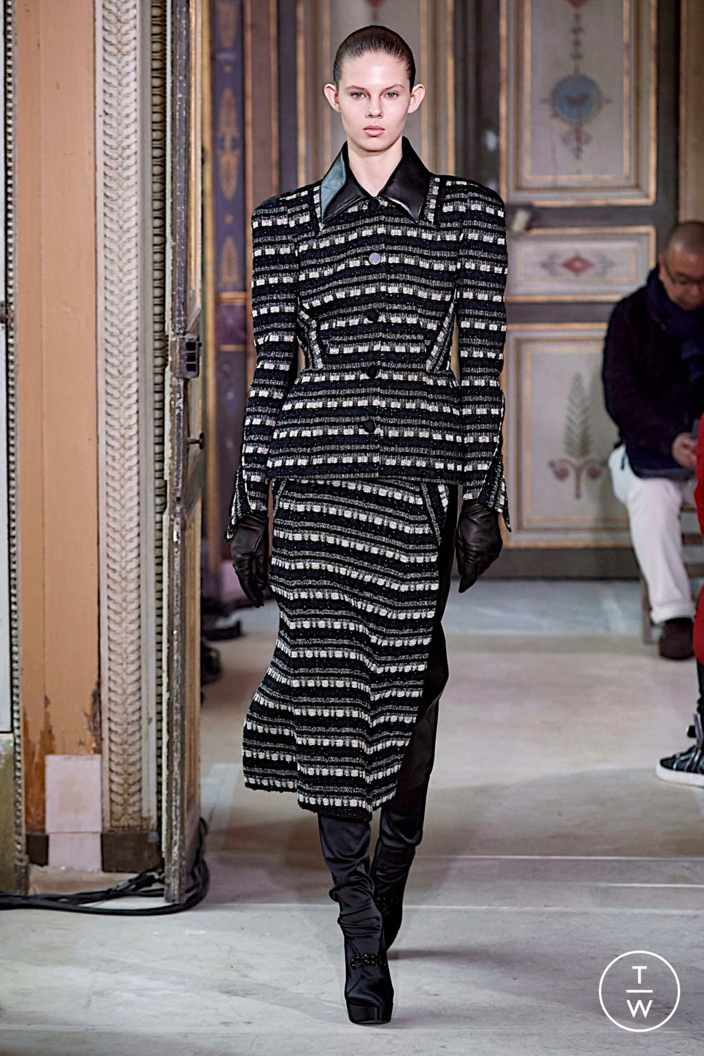 Fashion Week Paris Fall/Winter 2019 look 5 de la collection Olivier Theyskens womenswear