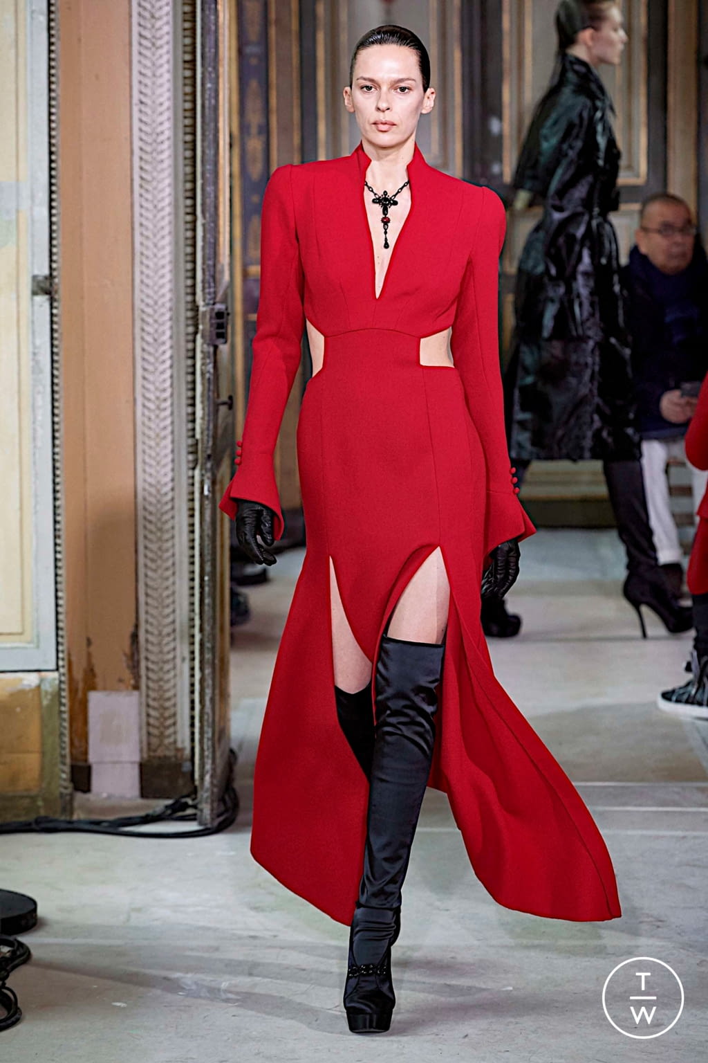 Fashion Week Paris Fall/Winter 2019 look 15 from the Olivier Theyskens collection womenswear