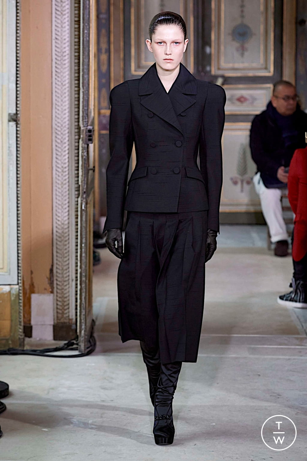 Fashion Week Paris Fall/Winter 2019 look 24 from the Olivier Theyskens collection womenswear