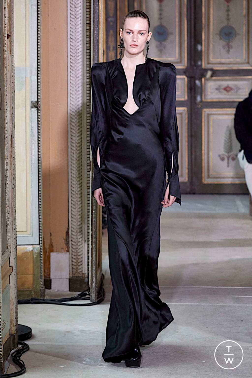 Fashion Week Paris Fall/Winter 2019 look 26 from the Olivier Theyskens collection 女装