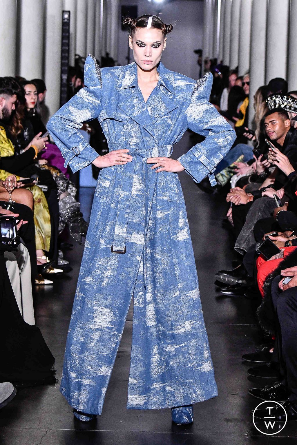 Fashion Week Paris Spring/Summer 2024 look 14 de la collection On Aura Tout Vu couture