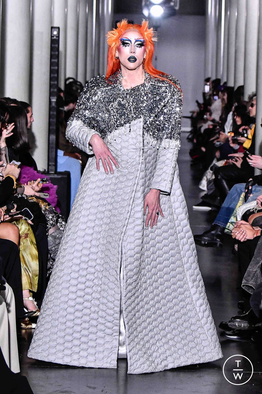 Fashion Week Paris Spring/Summer 2024 look 15 de la collection On Aura Tout Vu couture