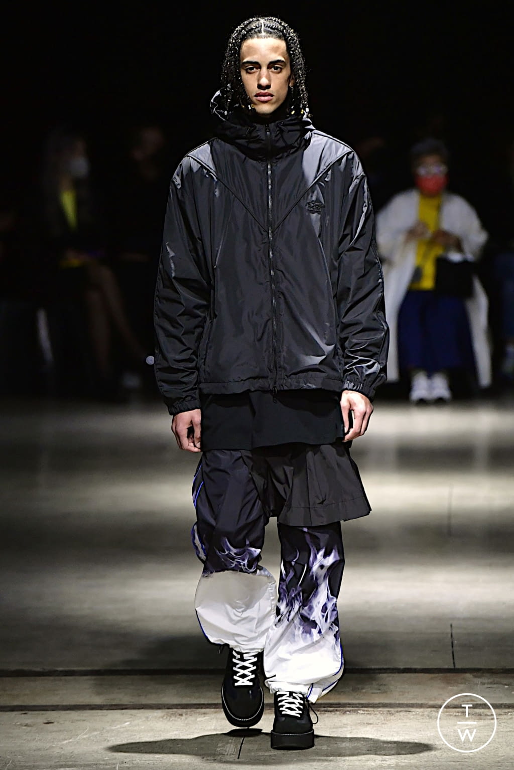 Fashion Week Milan Fall/Winter 2022 look 16 from the Onitsuka Tiger collection womenswear