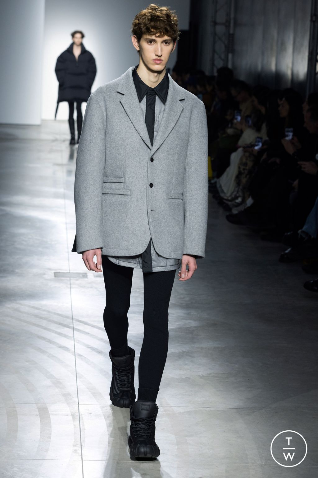 Fashion Week Milan Fall/Winter 2023 look 10 from the Onitsuka Tiger collection womenswear