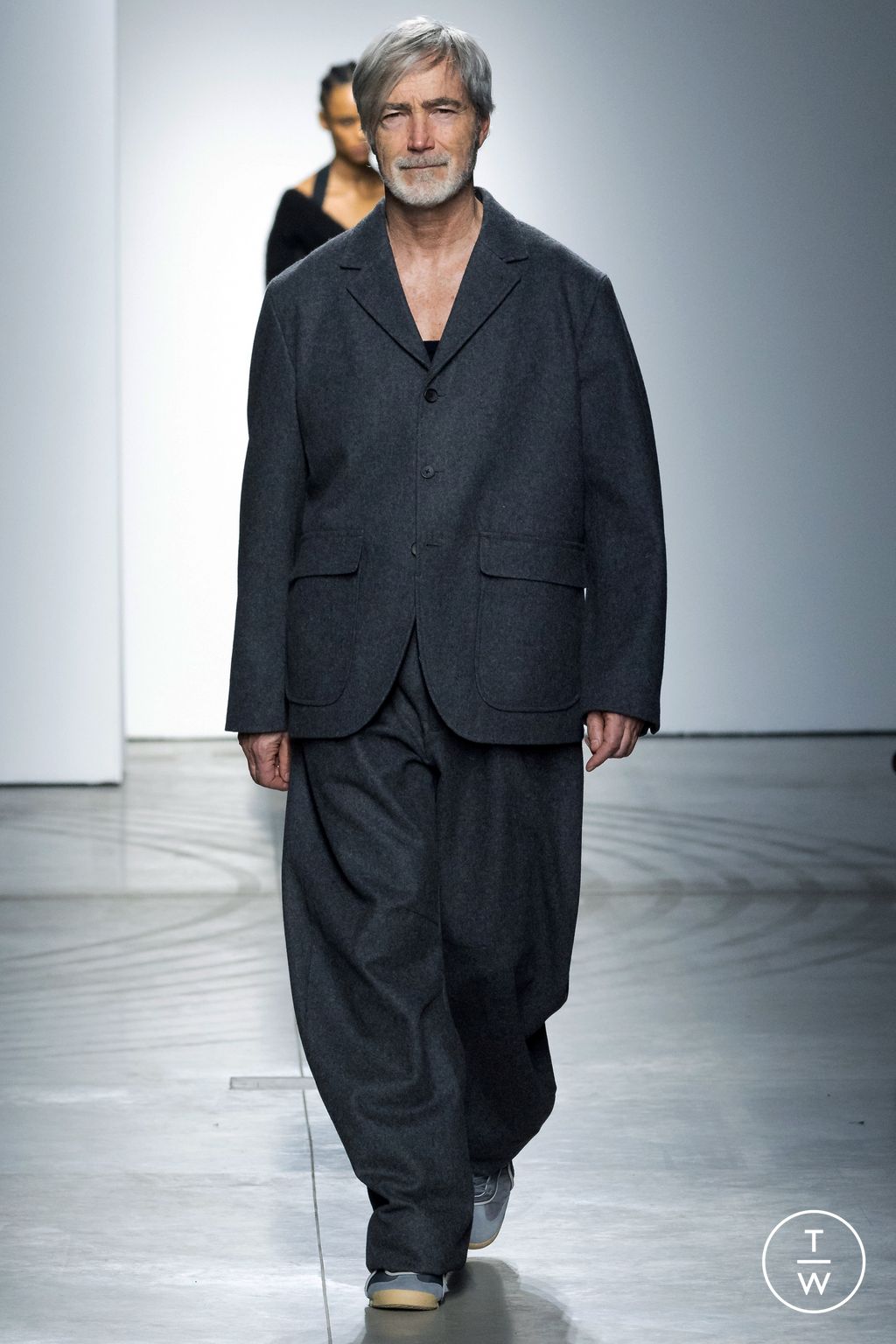 Fashion Week Milan Fall/Winter 2023 look 15 from the Onitsuka Tiger collection womenswear