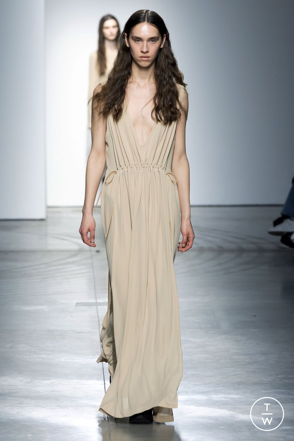 Fashion Week Milan Fall/Winter 2023 look 20 from the Onitsuka Tiger collection womenswear