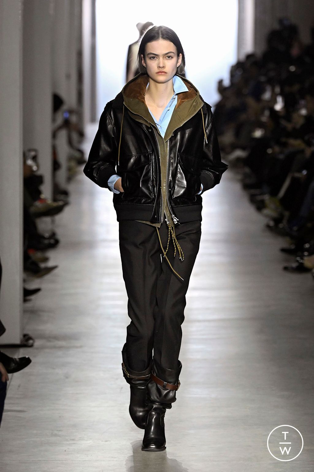 Fashion Week Milan Fall/Winter 2025 look 1 from the Onitsuka Tiger collection womenswear