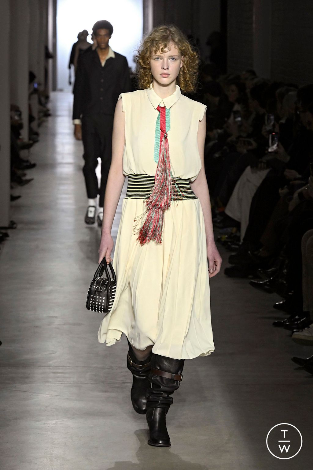 Fashion Week Milan Fall/Winter 2025 look 3 from the Onitsuka Tiger collection womenswear