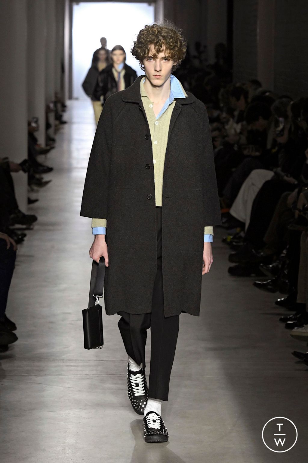 Fashion Week Milan Fall/Winter 2025 look 15 from the Onitsuka Tiger collection womenswear