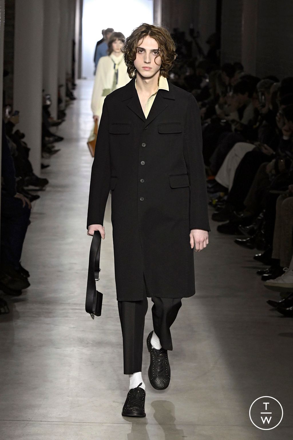 Fashion Week Milan Fall/Winter 2025 look 21 from the Onitsuka Tiger collection womenswear