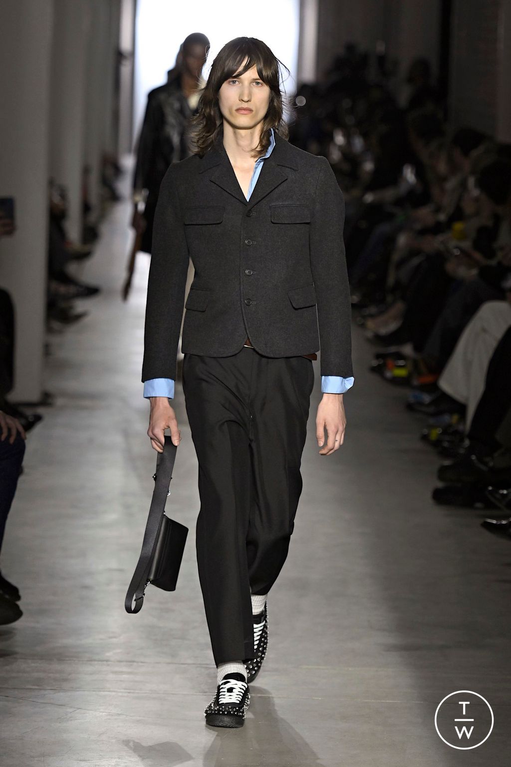 Fashion Week Milan Fall/Winter 2025 look 39 de la collection Onitsuka Tiger womenswear