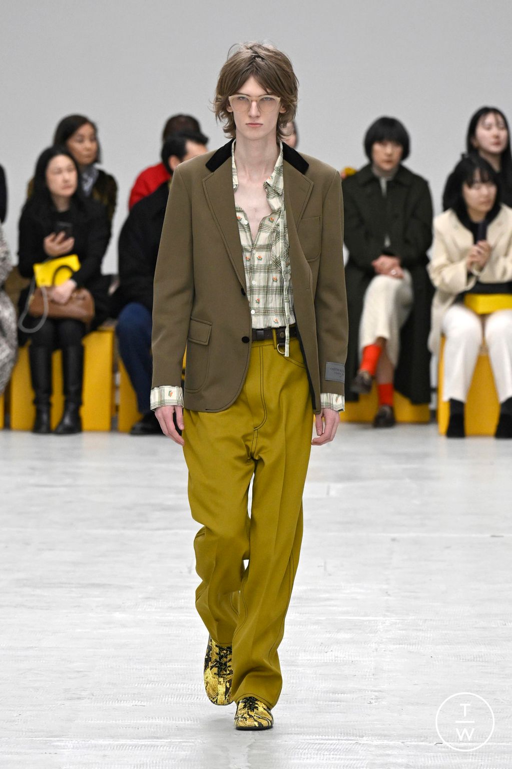 Fashion Week Milan Fall/Winter 2026 look 18 from the Onitsuka Tiger collection womenswear