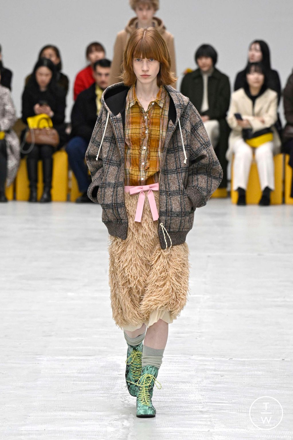 Fashion Week Milan Fall/Winter 2026 look 36 from the Onitsuka Tiger collection womenswear