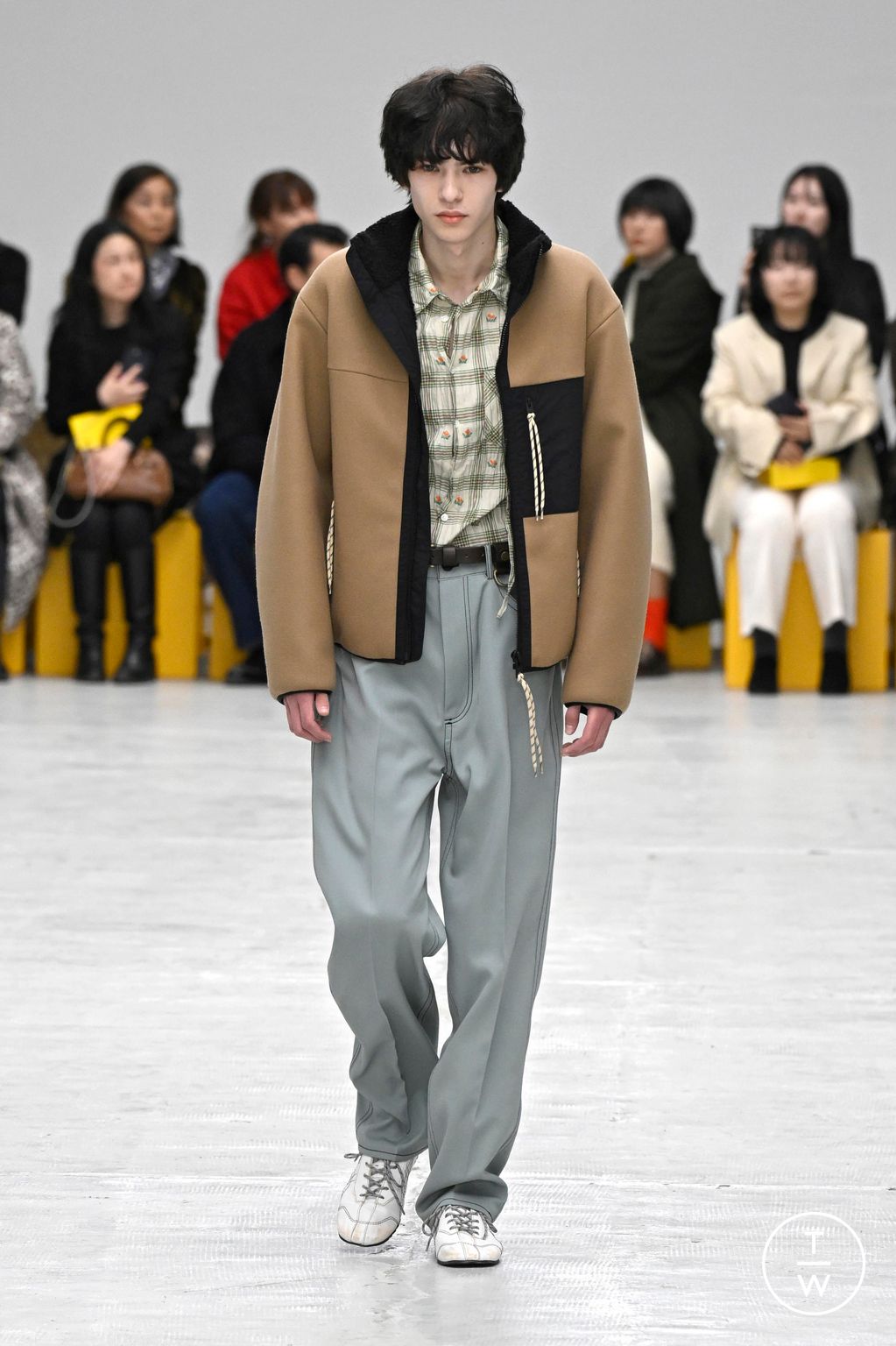 Fashion Week Milan Fall/Winter 2026 look 38 from the Onitsuka Tiger collection womenswear