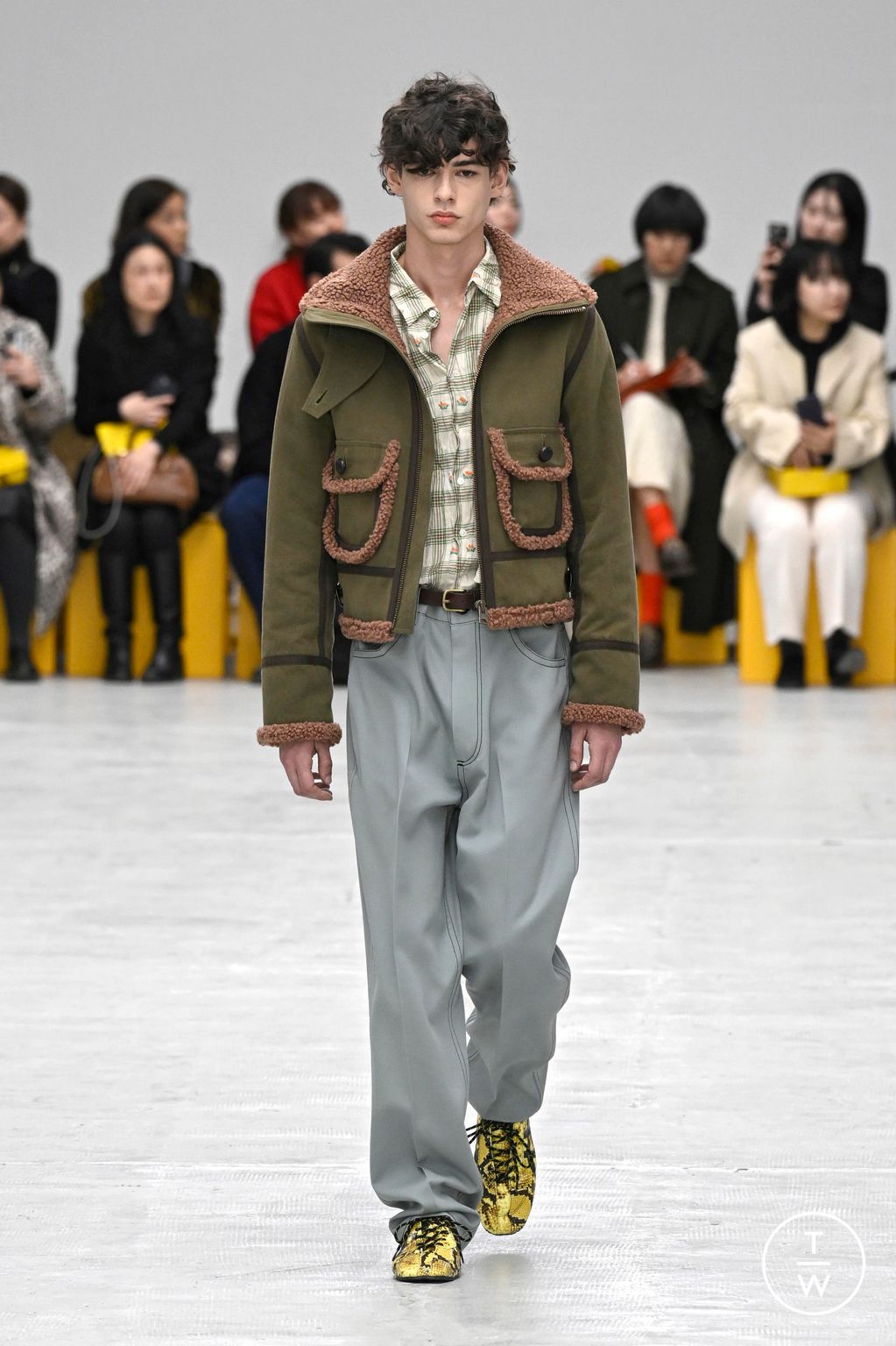 Fashion Week Milan Fall/Winter 2026 look 44 from the Onitsuka Tiger collection womenswear