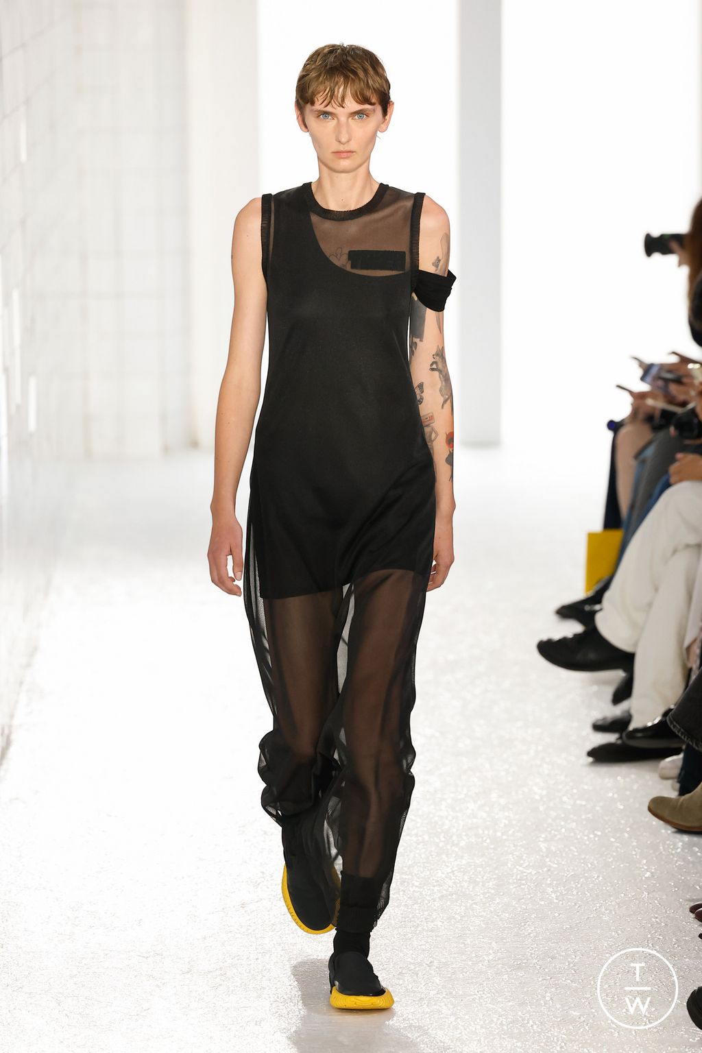 Fashion Week Milan Spring/Summer 2024 look 4 from the Onitsuka Tiger collection womenswear